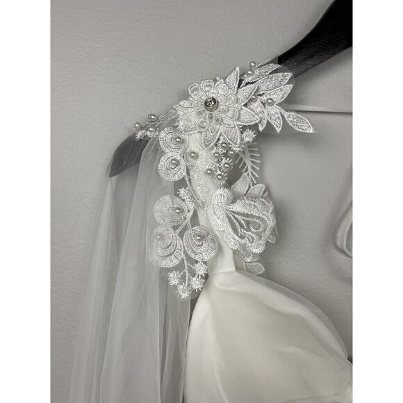 Women's Celeste Maxi Party Wedding White Dress Fashion Nova Size X-Small NWT - Picture 7 of 16